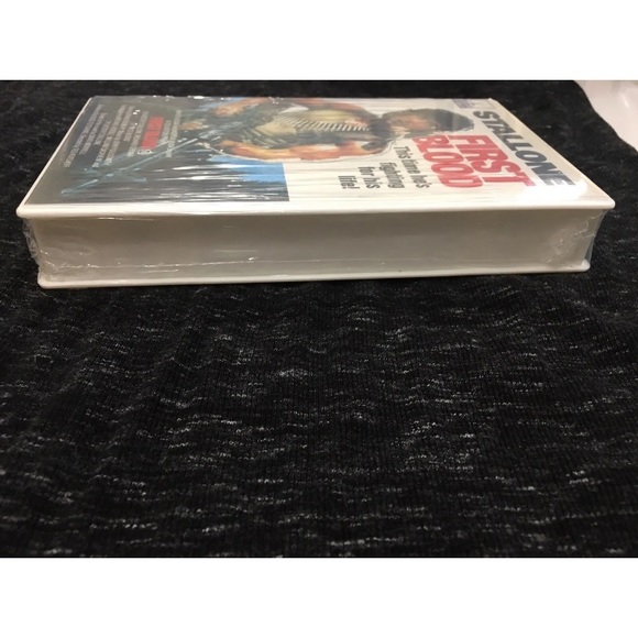 Rambo First Blood Part 2 Clamshell Sealed Very Rare - Picture 3 of 9